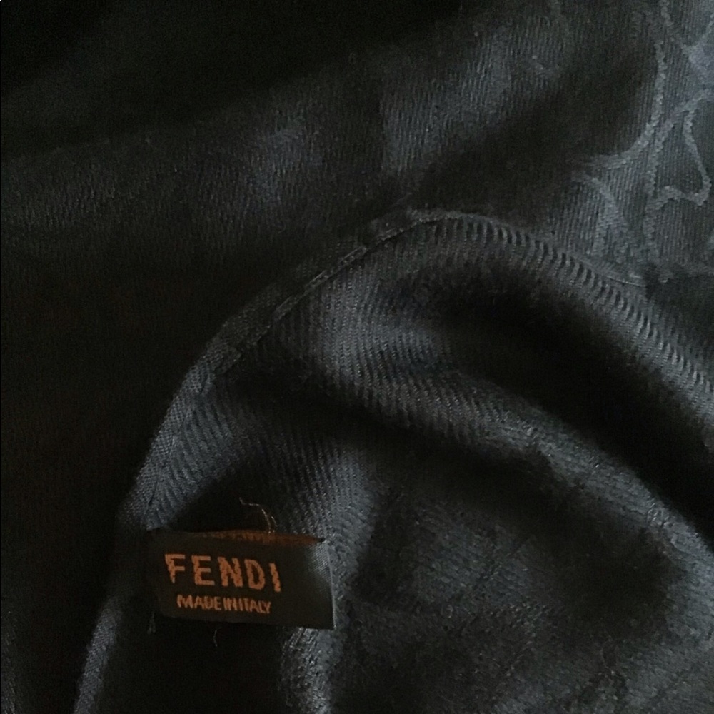 FENDI Scarf - Picture 4 of 5